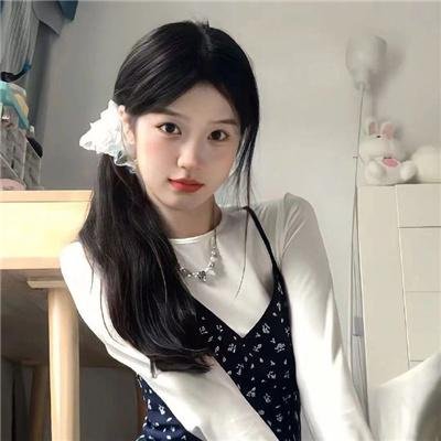 滑板少年